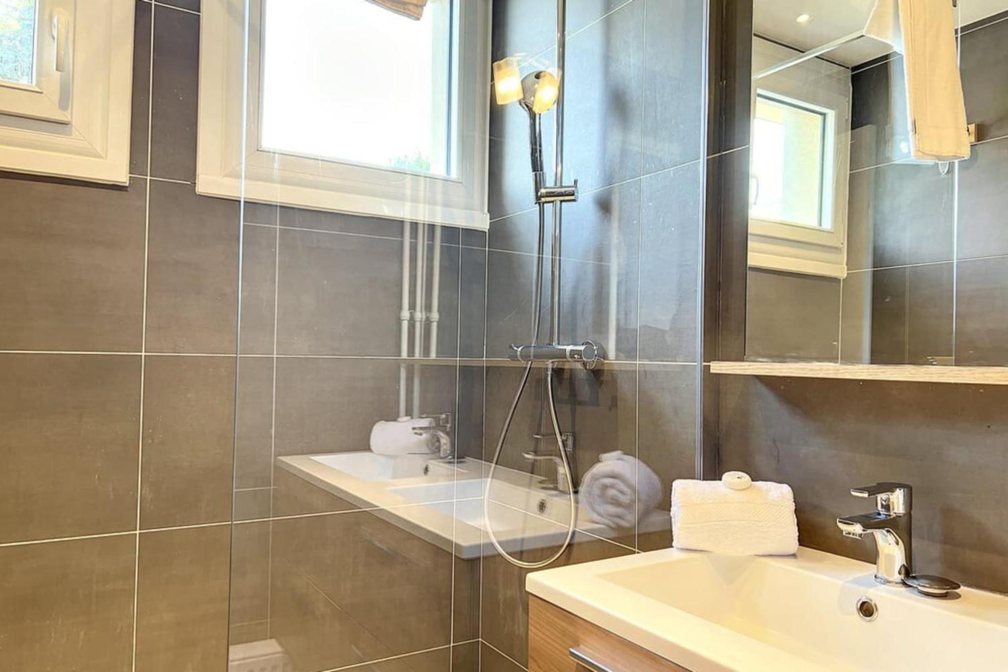 Hamac Suites - Docteur Terver - 6 People Ecully Ngoại thất bức ảnh